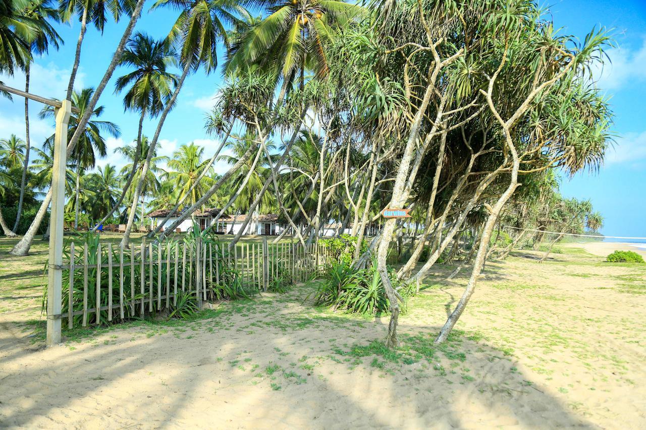Darwins Beach Resort Tangalle Luaran gambar
