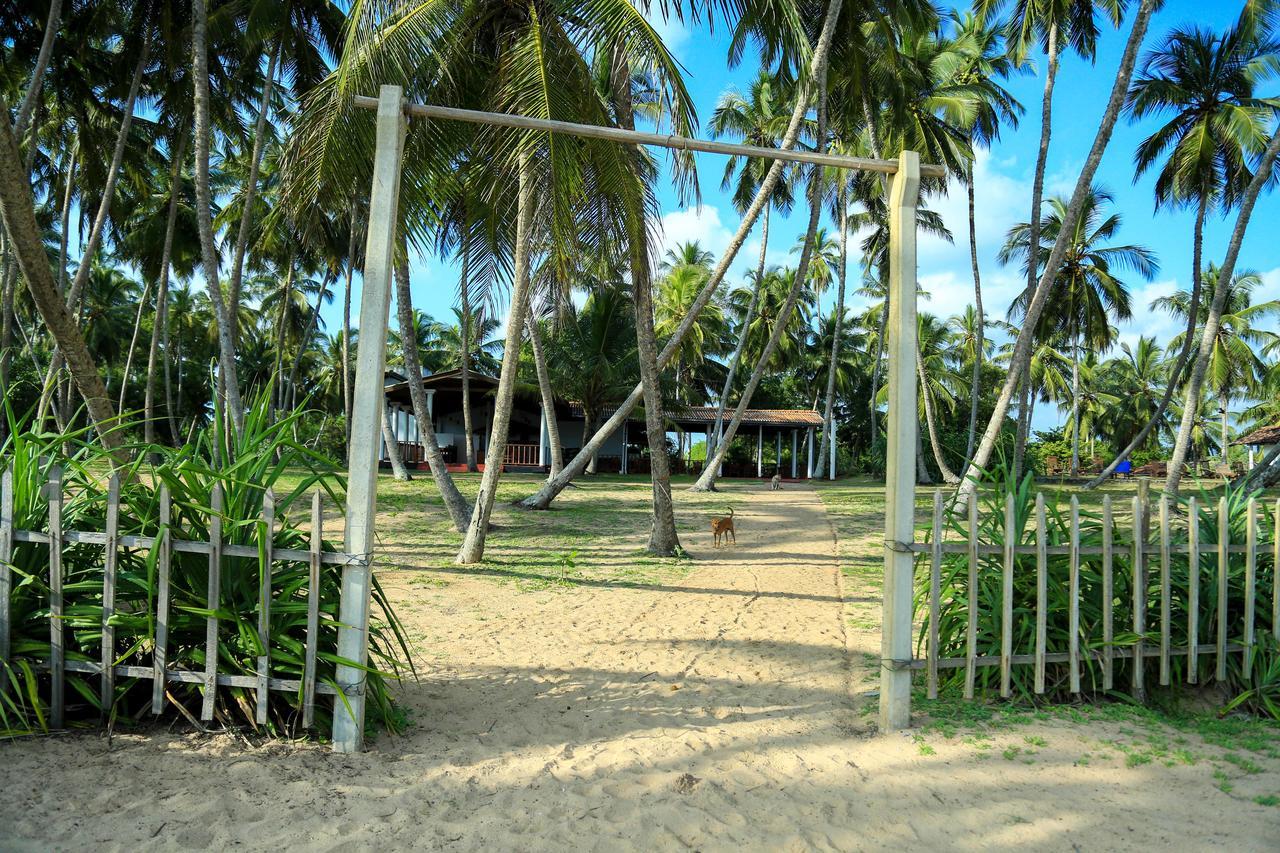 Darwins Beach Resort Tangalle Luaran gambar