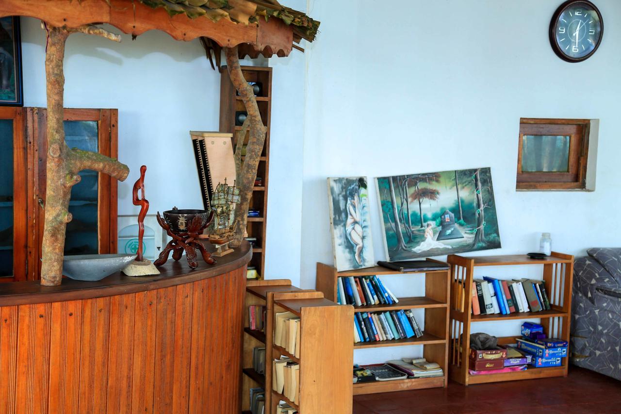 Darwins Beach Resort Tangalle Luaran gambar