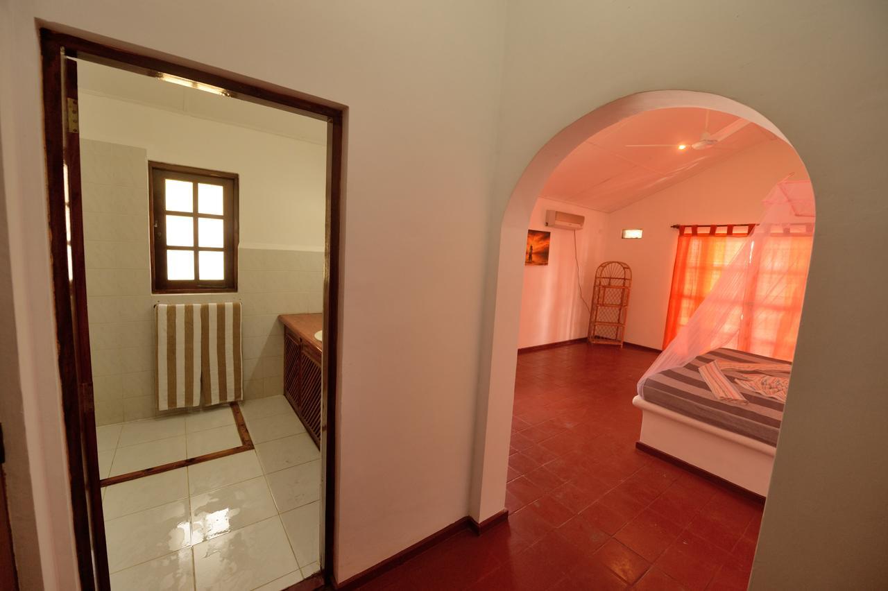 Darwins Beach Resort Tangalle Luaran gambar