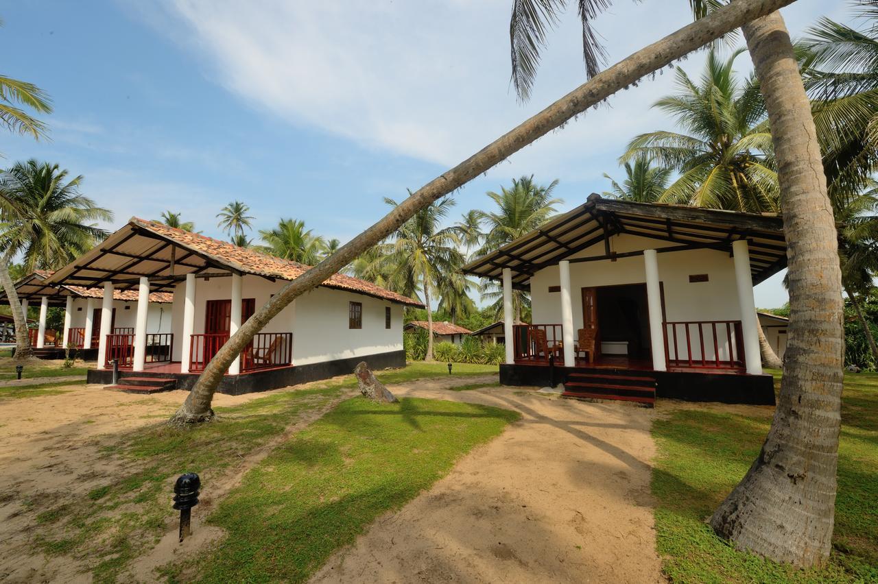 Darwins Beach Resort Tangalle Luaran gambar