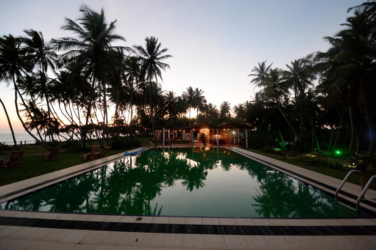 Darwins Beach Resort Tangalle Luaran gambar